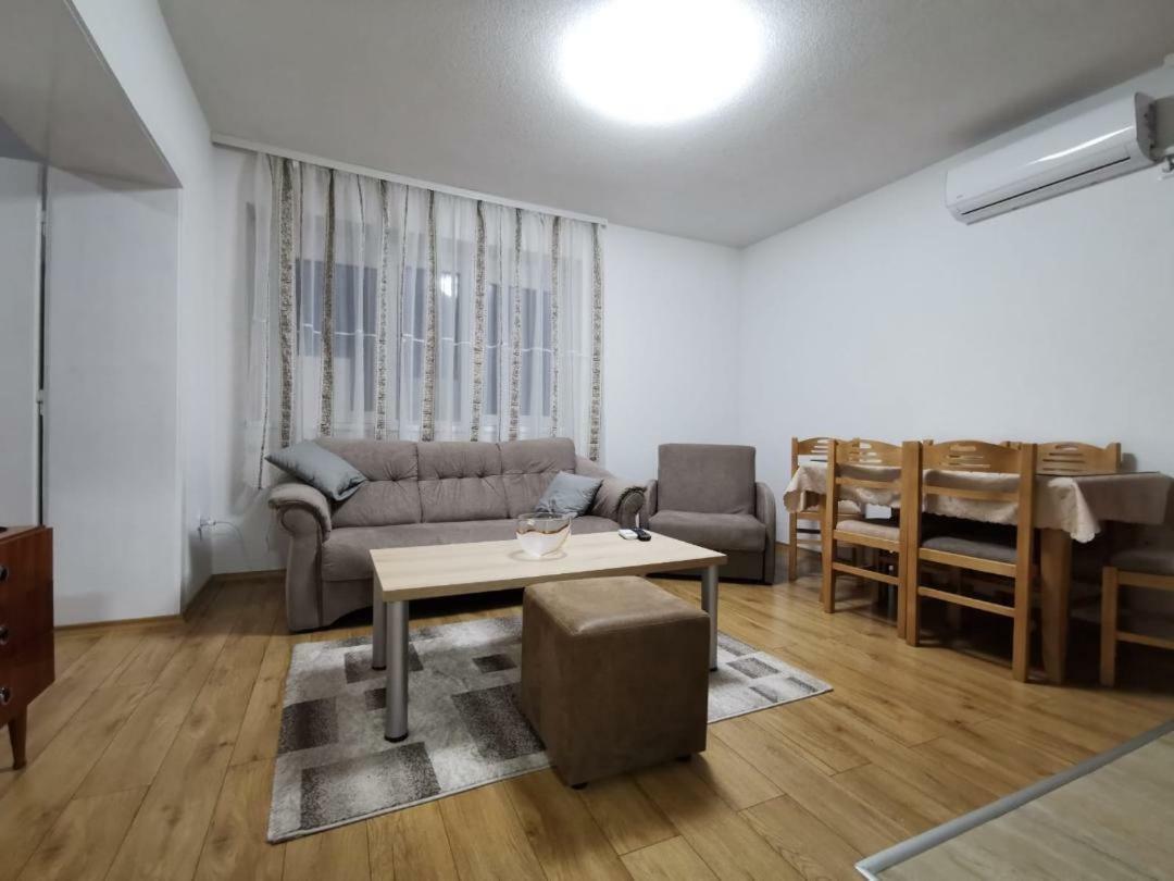 Ms Apartment Ohrid Buitenkant foto